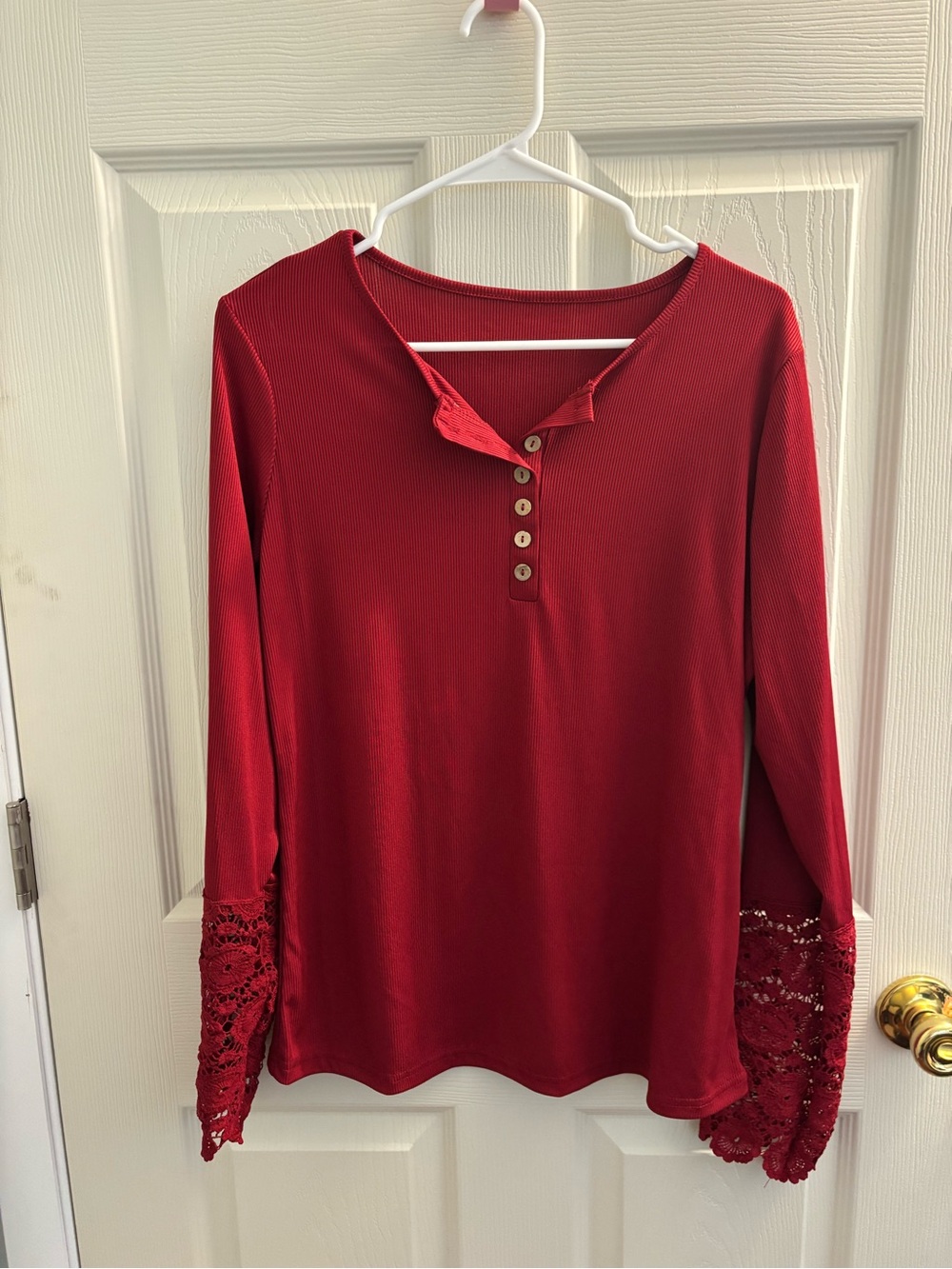 Women’s Red Long-Sleeve Henley Top with Lace Cuffs XL